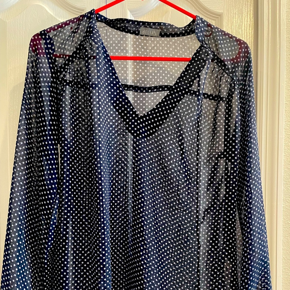 Woman’s top sheer